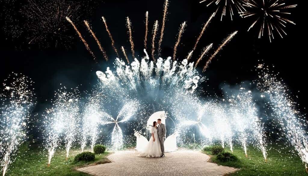 салют-и-холодные-фонтаны-на-свадьбу-ростов-min-1